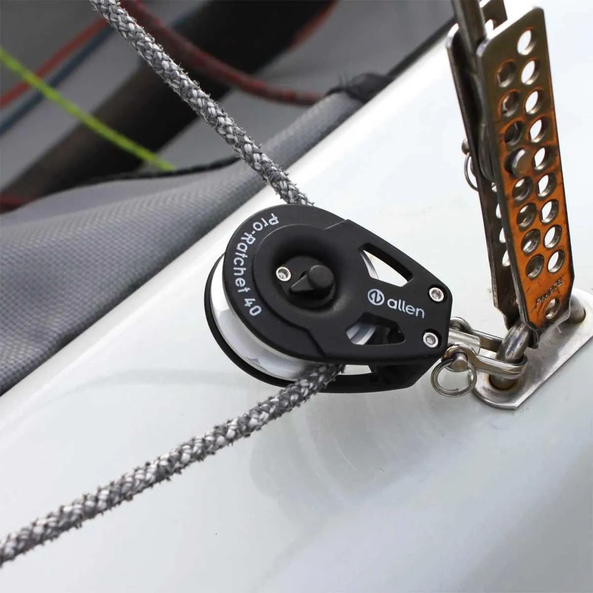 Allen 40mm Pro Ratchet Block with Aluminium Sheave