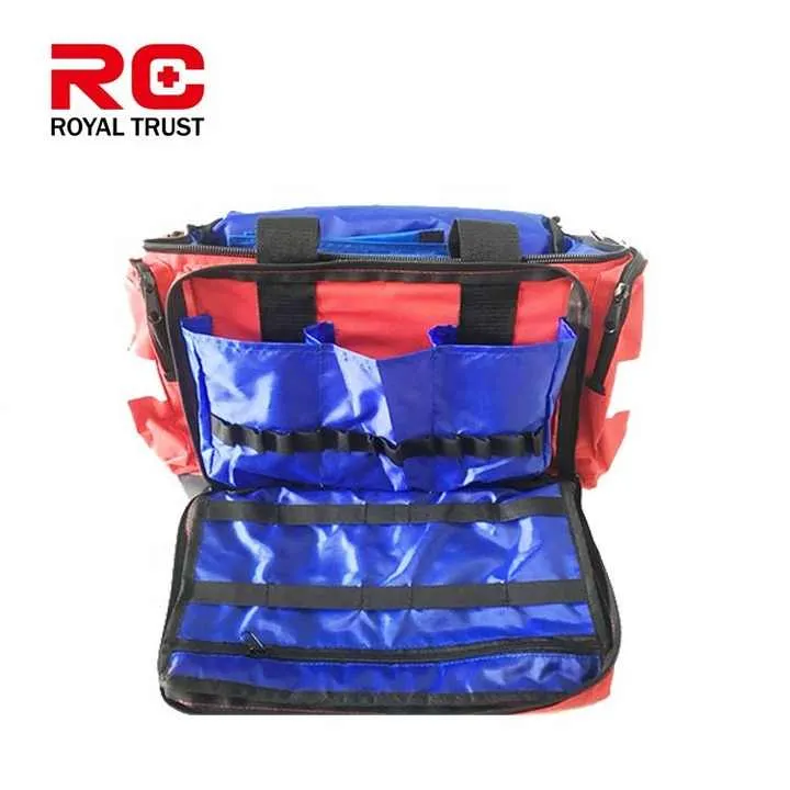 Emergency Medical Trauma Doctor Ambulance . الطوارئ الطبية الصدمات طبيب سيارة إسعاف